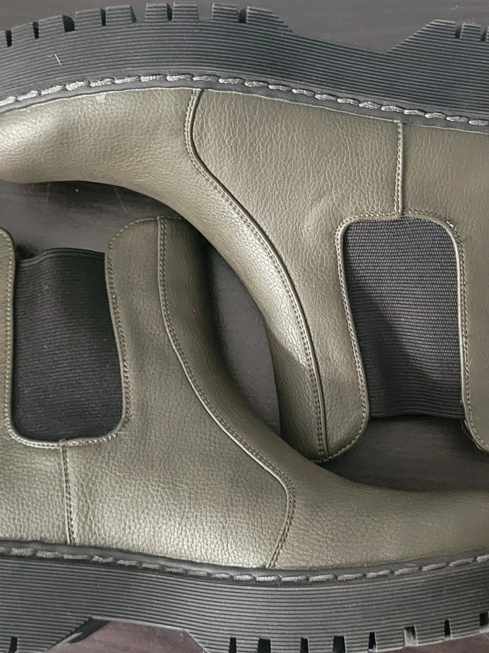 Sincerly Jules Olive Green Leather Hippie Booties with Black Elastic US 7.5
